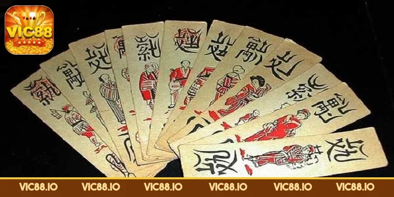 cach-choi-bai-to-tom-cho-4-nguoi